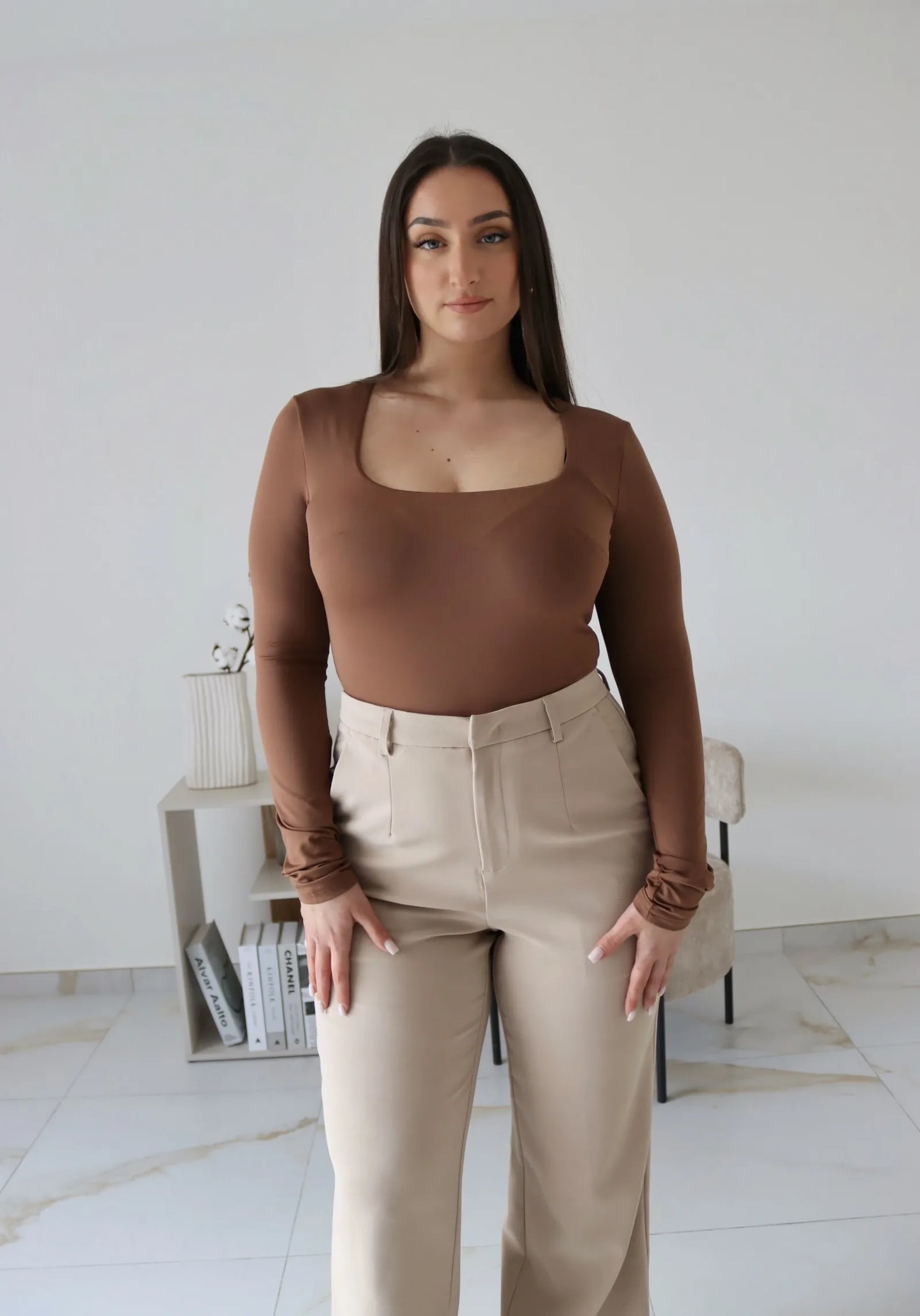 BODY AMIRA MARRON