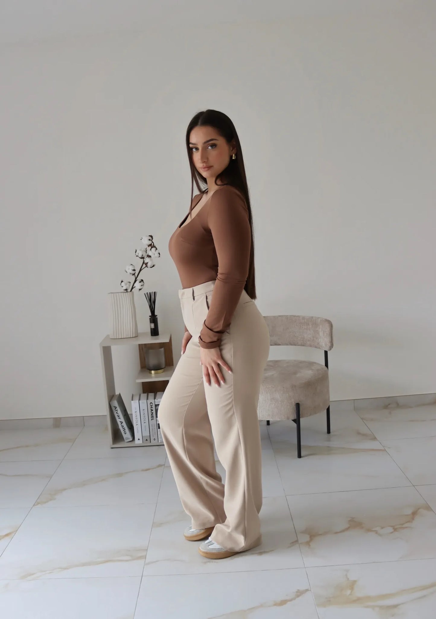 BODY AMIRA MARRON