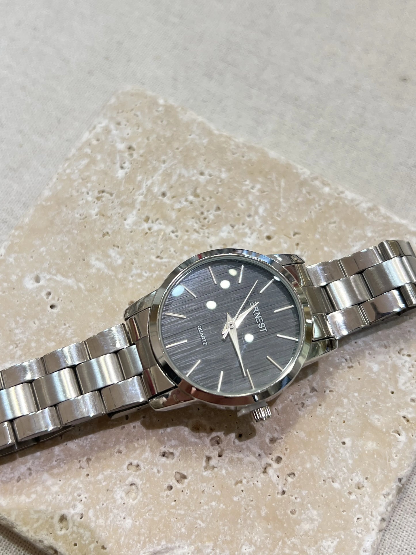 MONTRE JAMILA NOIR