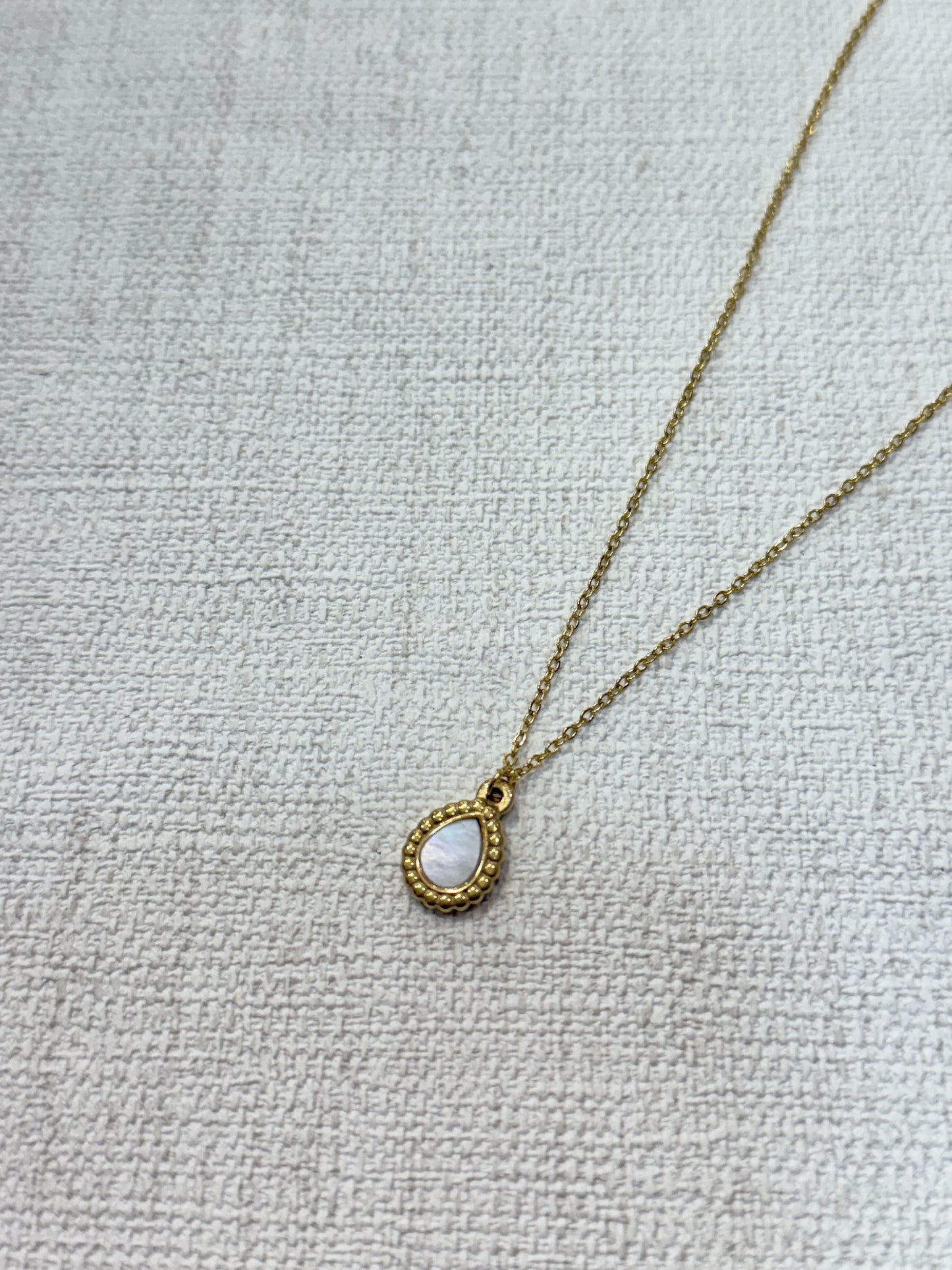 COLLIER LIVIA BLANC