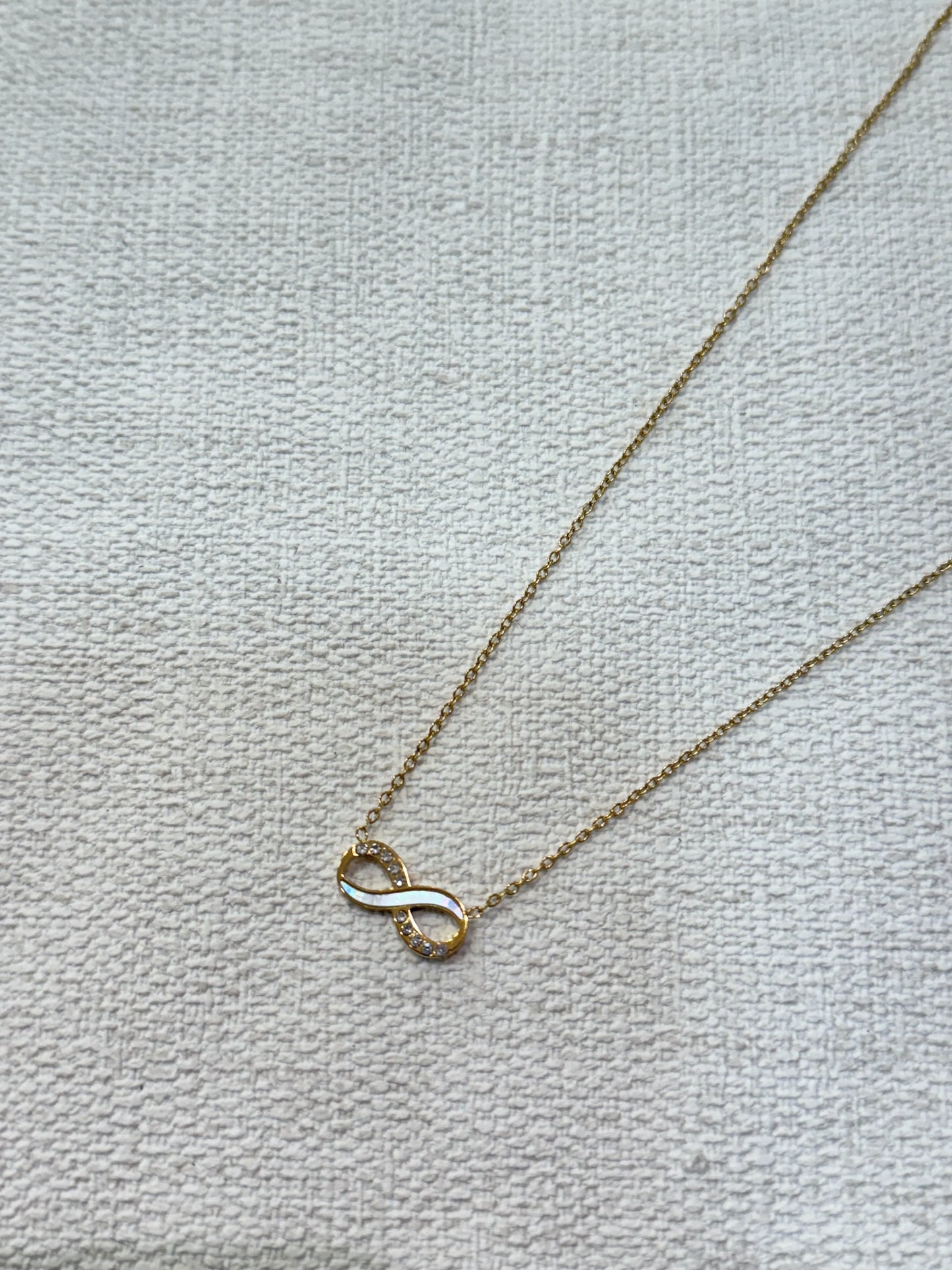COLLIER BERTILLE STRASS