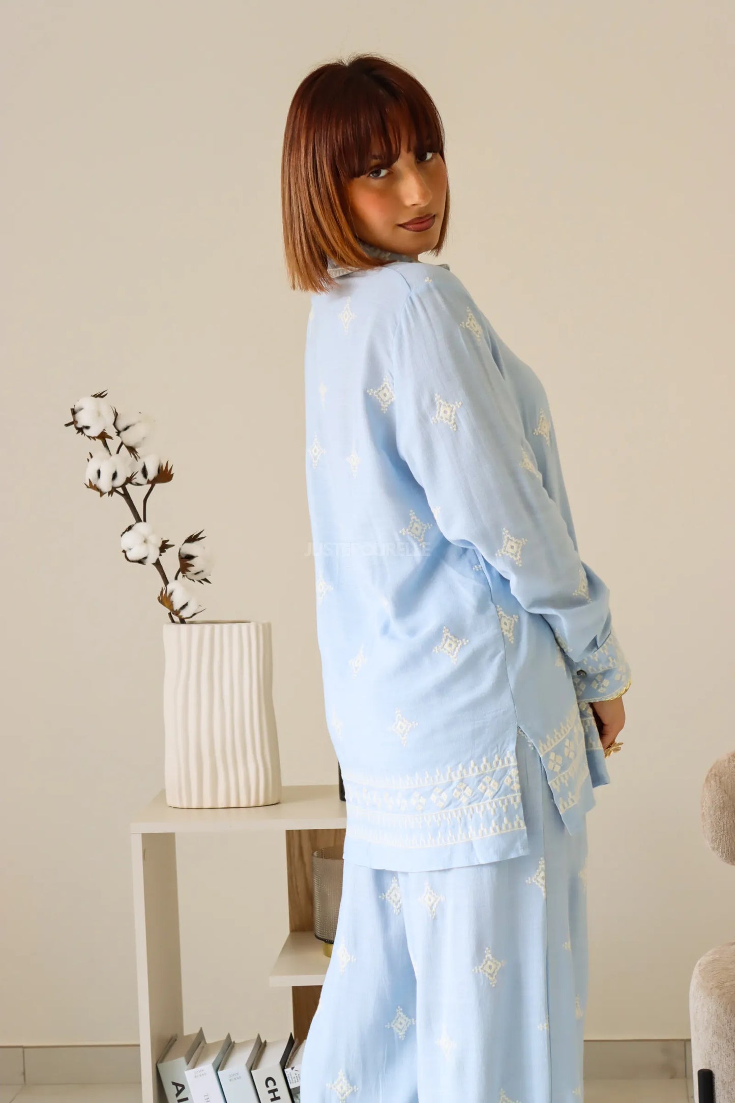 ENSEMBLE NESSY BLEU