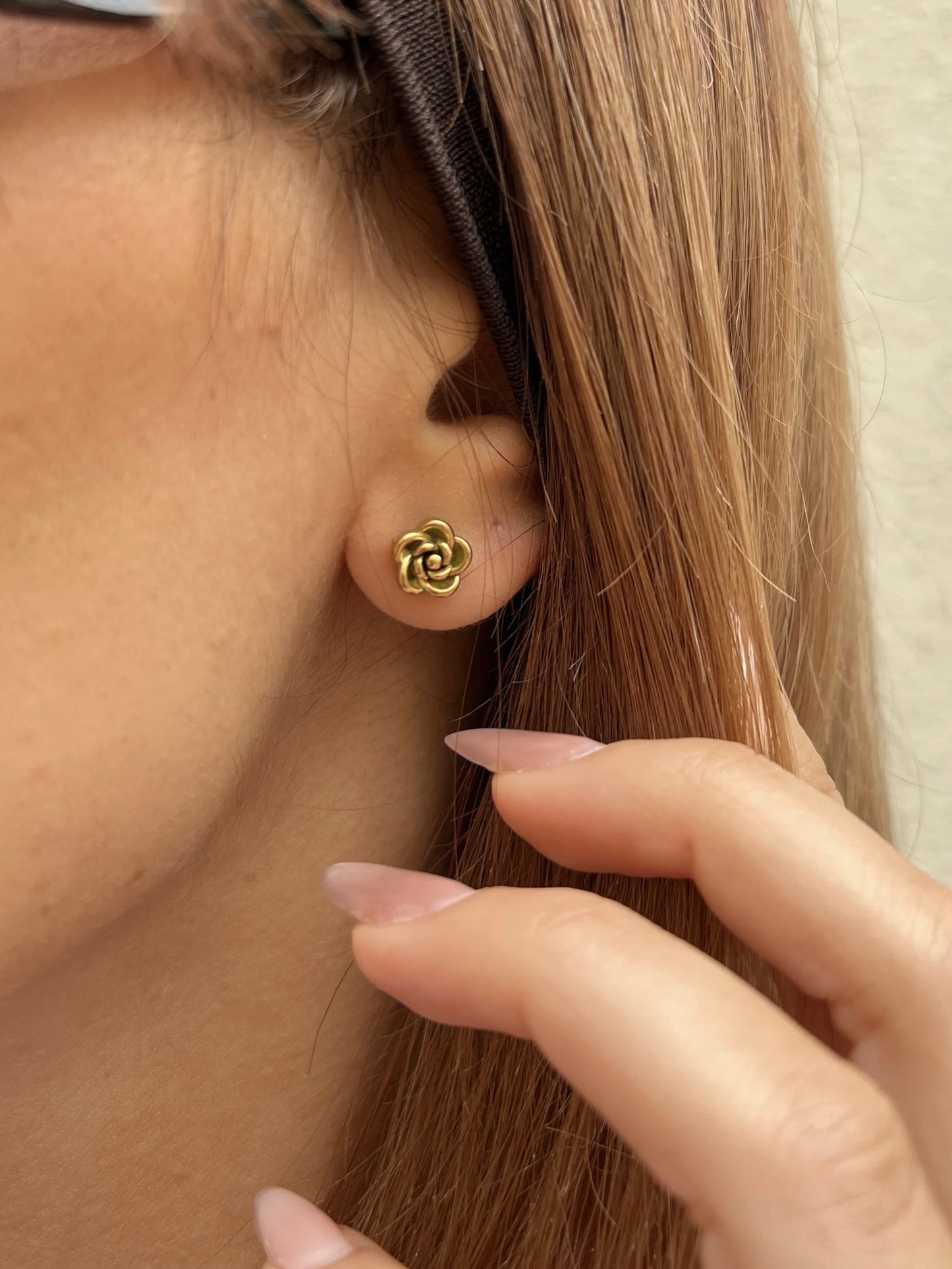 BOUCLE D'OREILLE MELODIE DORE
